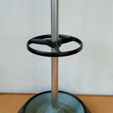 Parrot coat hanger in metal