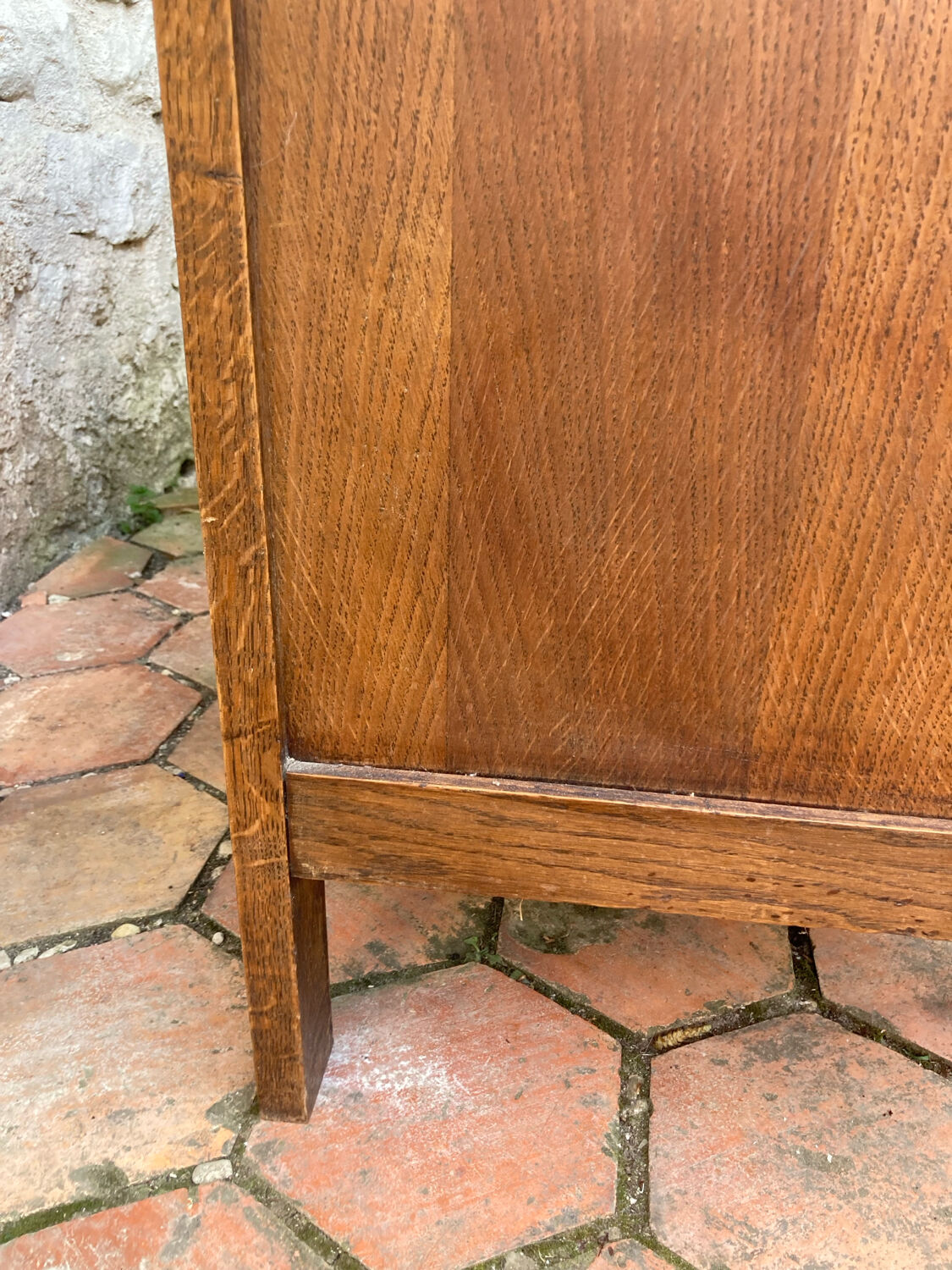 Antique Art Deco style chest of drawers