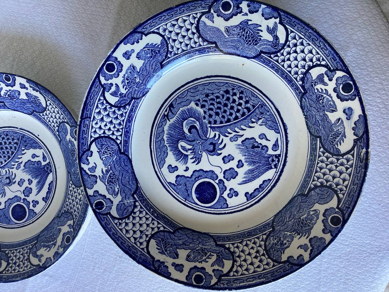 16 table plates Longwy, Fish model