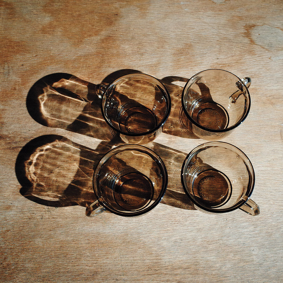 Shell arcoroc coffee cups