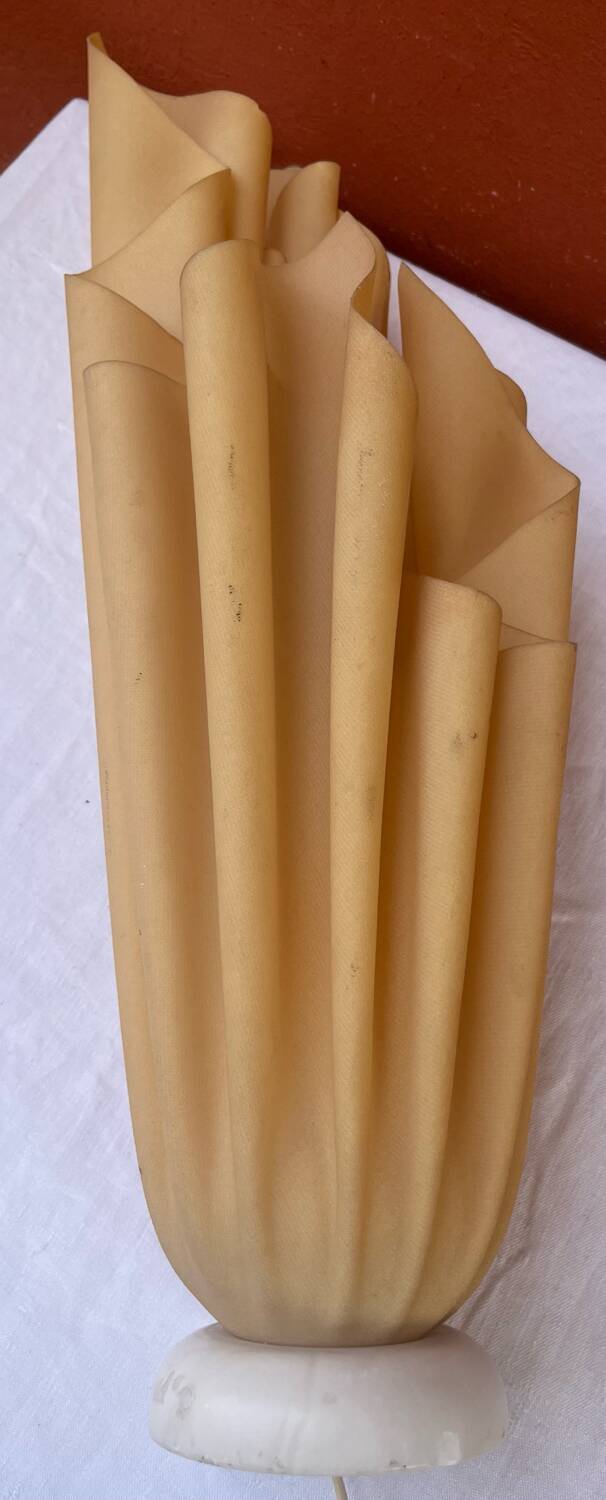 Lampe plastique drapé