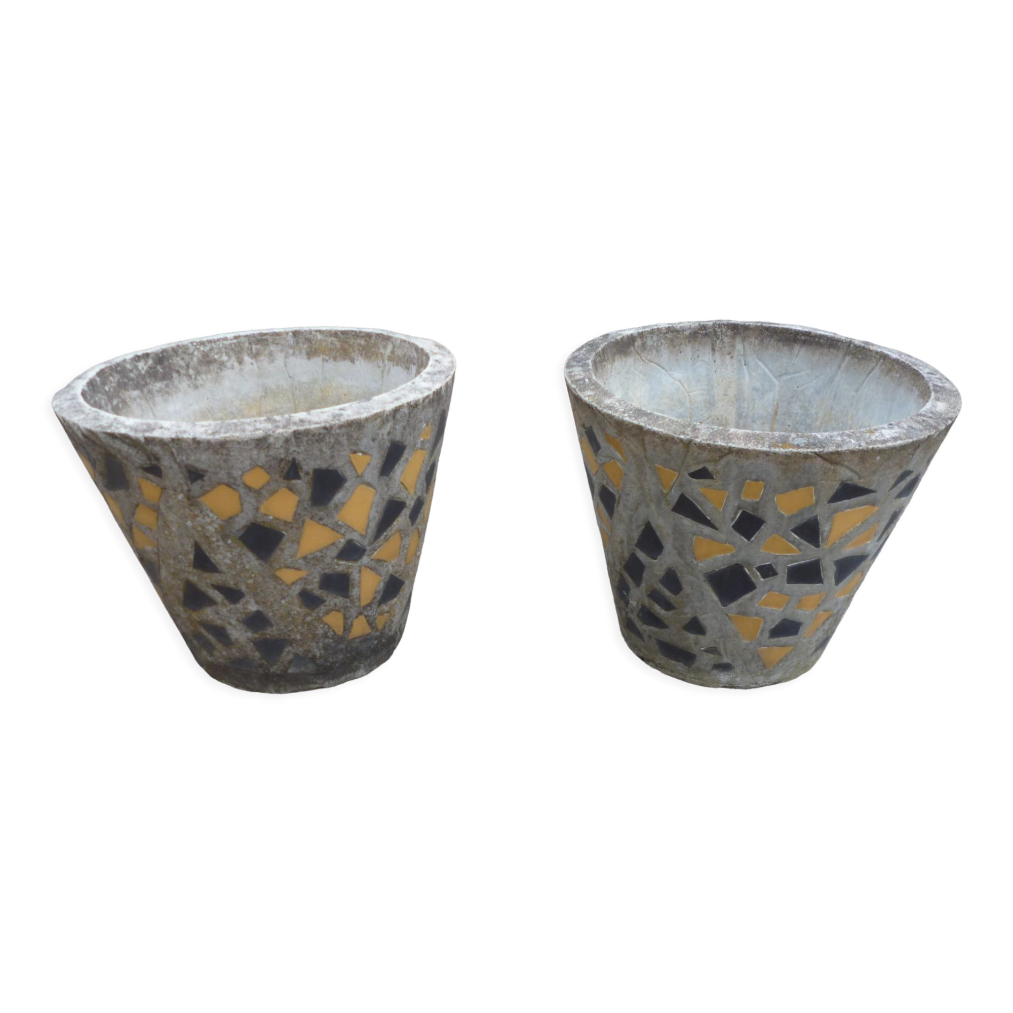 Pair of cement basins and tiles from the 50s