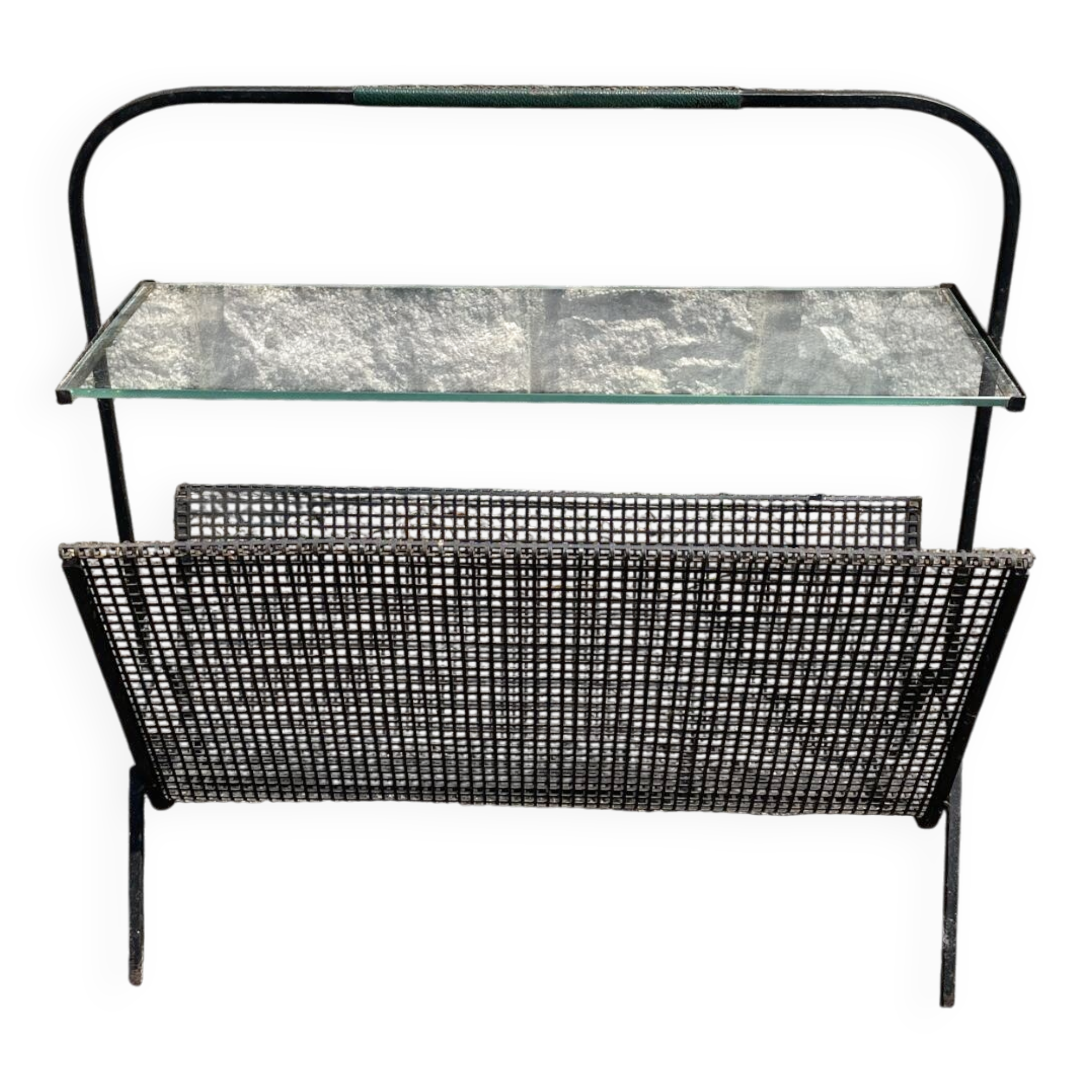 Telephone support and Cees Braakman magazine rack