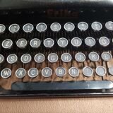 Antique typewriter Erika Naumann 40s