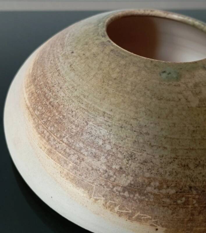 Vintage studio pottery signed - Variegated green and raw earth