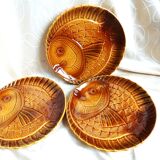 6 Sarreguemines barbotine ceramic fish plates, flat plates.
