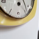 Horloge en faïence