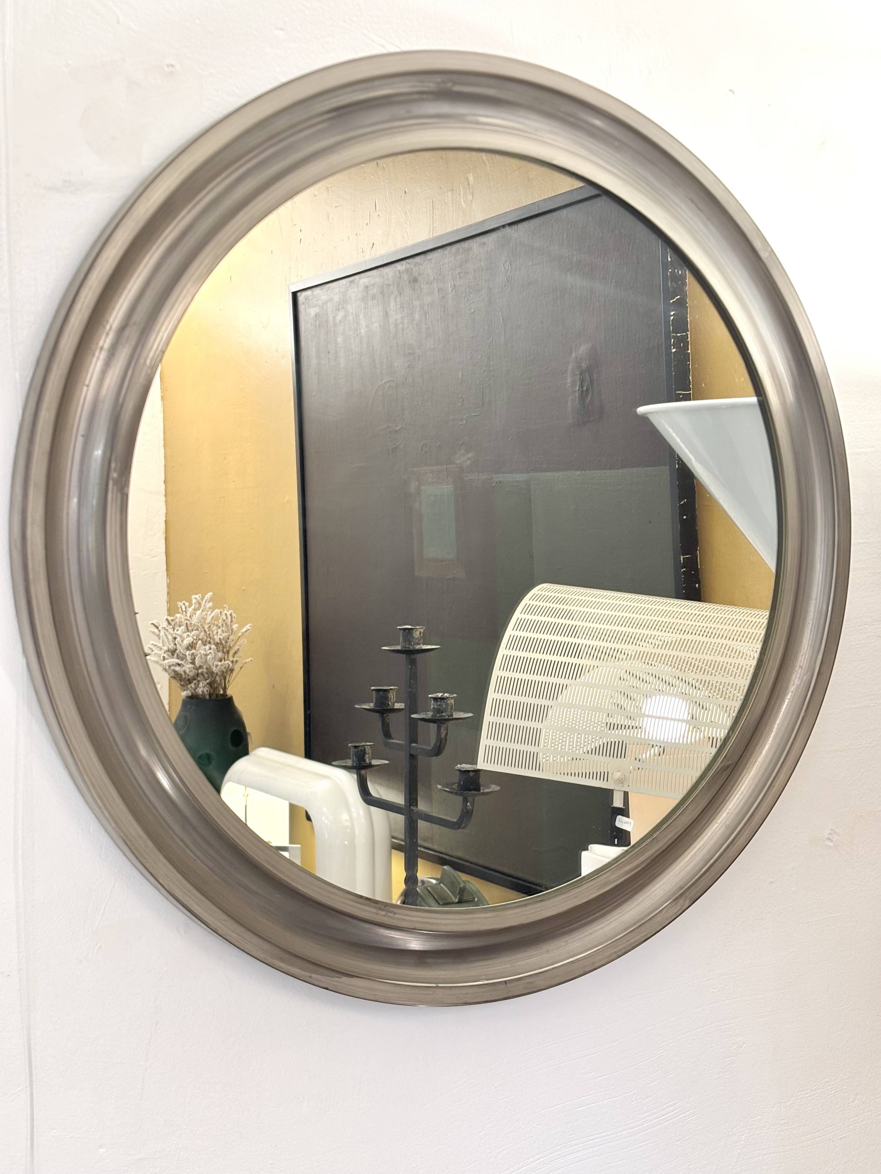 Round aluminium mirror Sergio Mazza, 1970