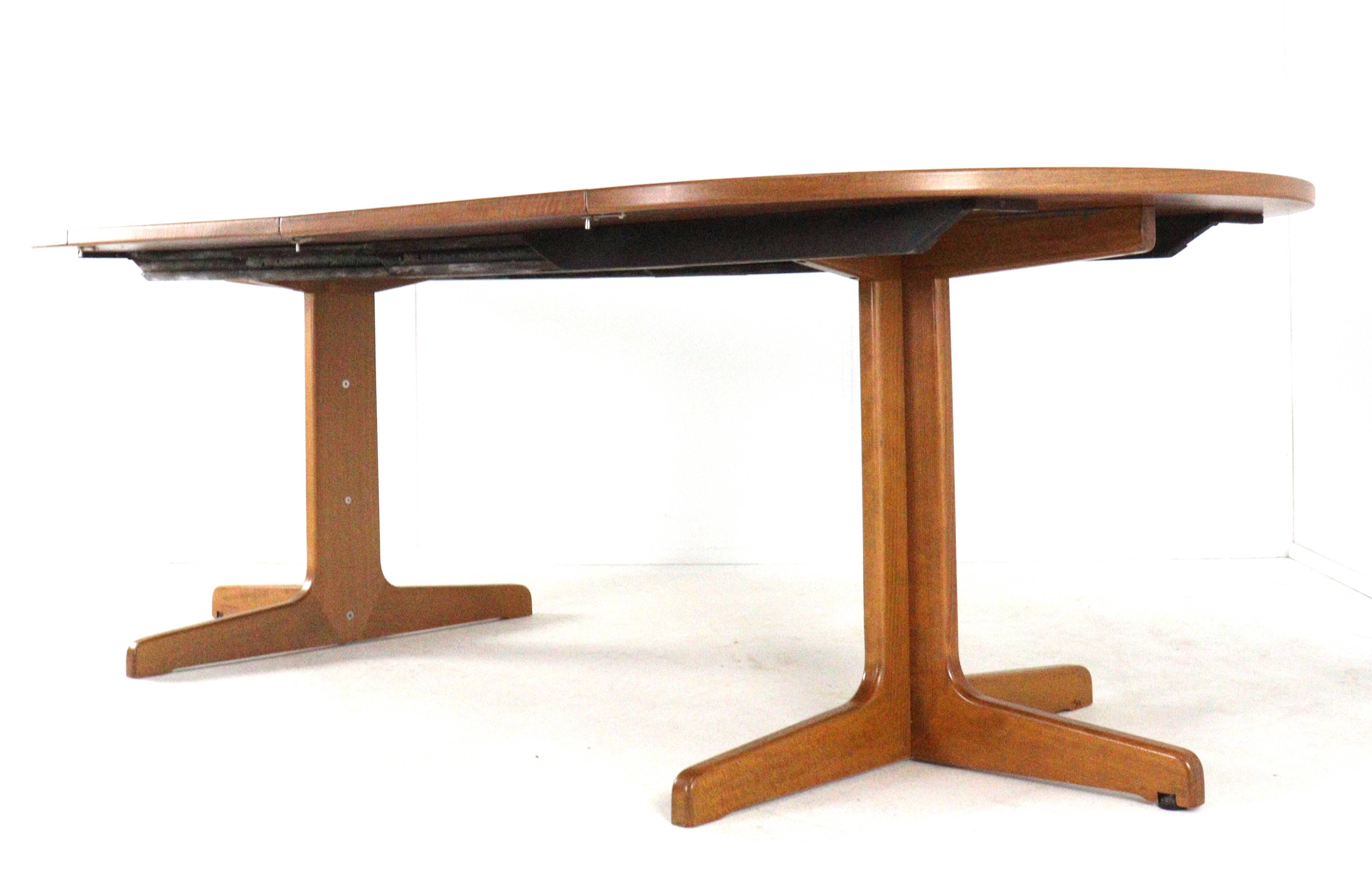 Round extendable dining table 2x 'Vienna' Thonet - mid-century modern style