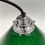 Green opaline cone suspension