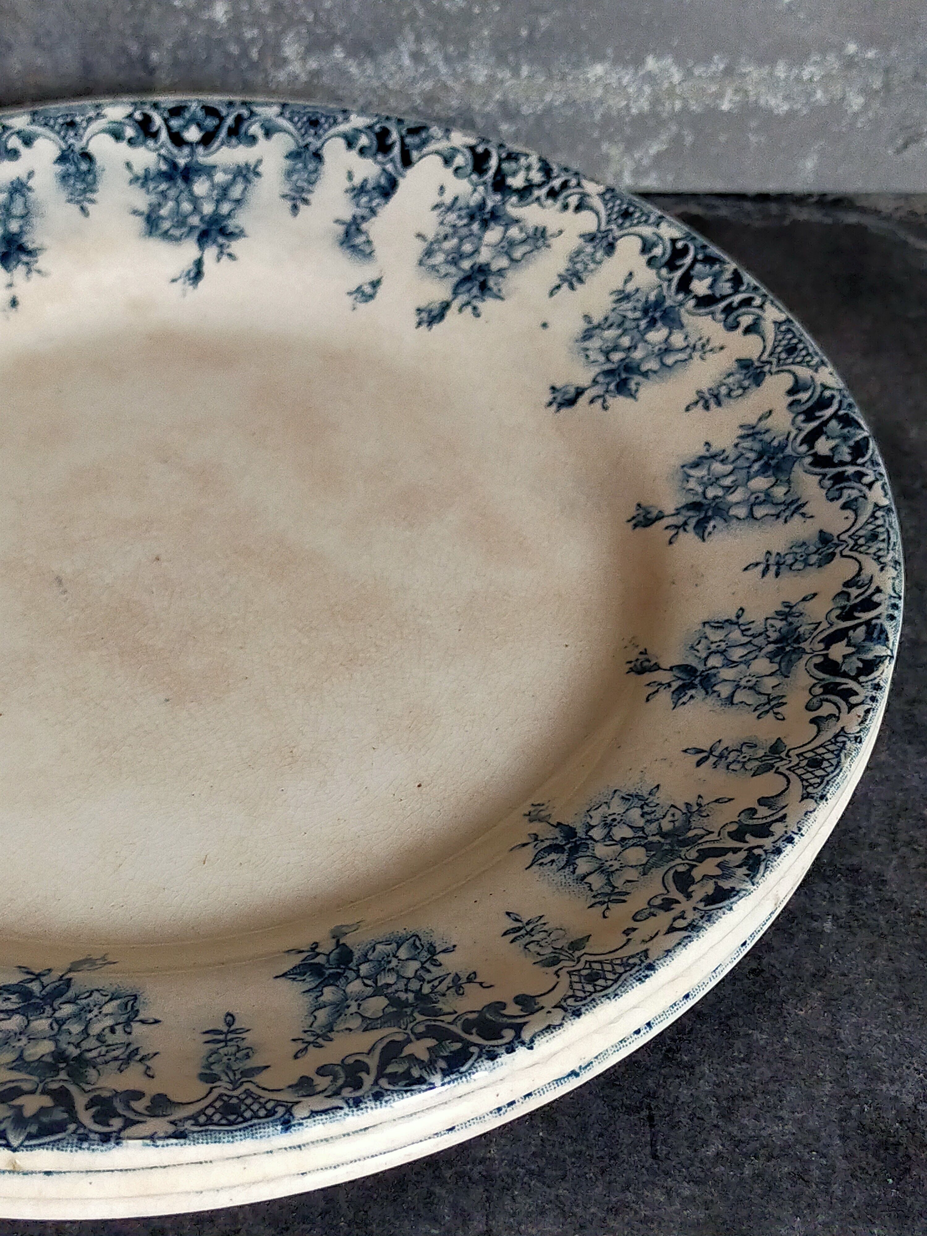 Three iron earth plates at the end of the 19th service "Primevère"