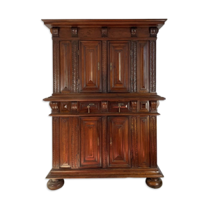 Buffet 2 corps, style louis xiii,