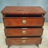 Petite commode marquettée de style transition