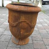 Vase anduse en fonte