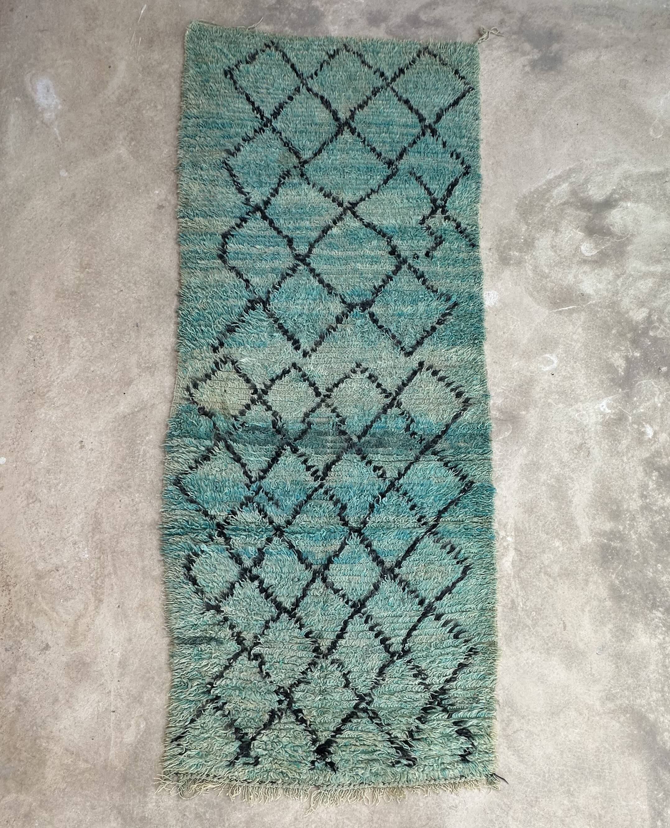 Moroccan rug Marmoucha green - 259 x 103 cm