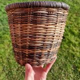 Retro wicker basket