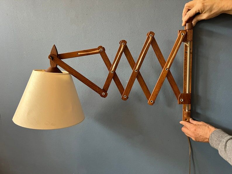 Wall lamp scissors in teak wood lampshade beige