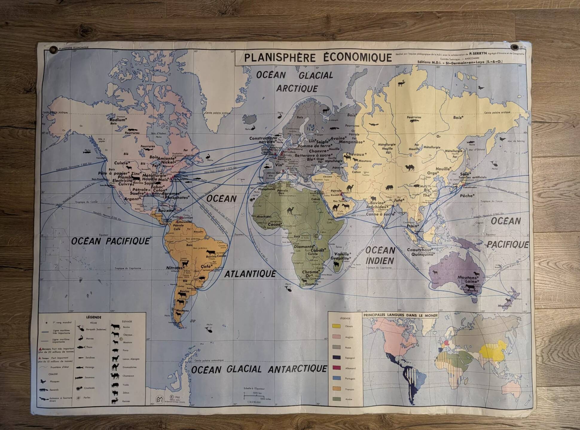 School map / political planisphere and economic planisphere