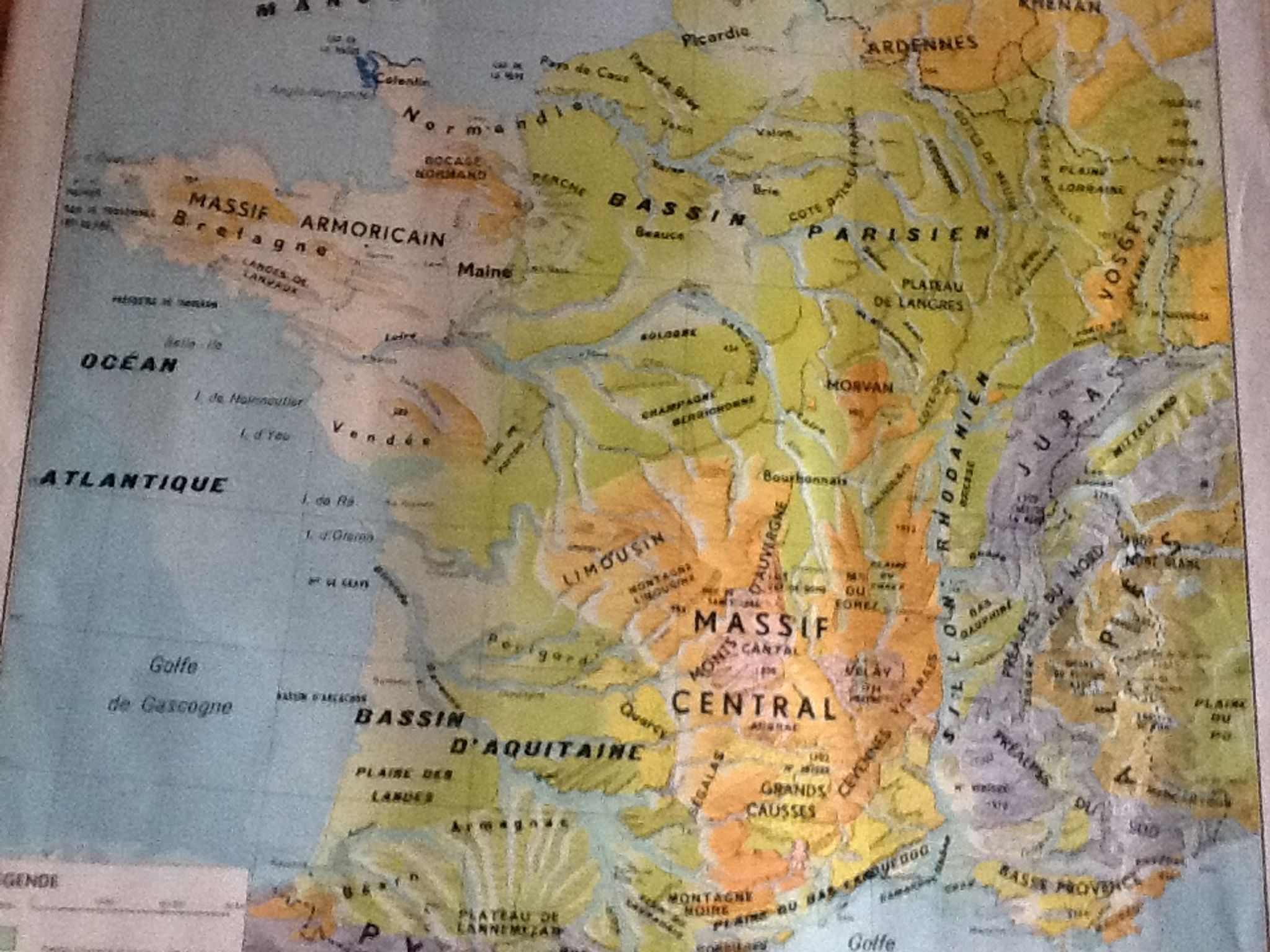 School map n ° 101 France relief and structure bookstore Armand Colin collection Henri Varon