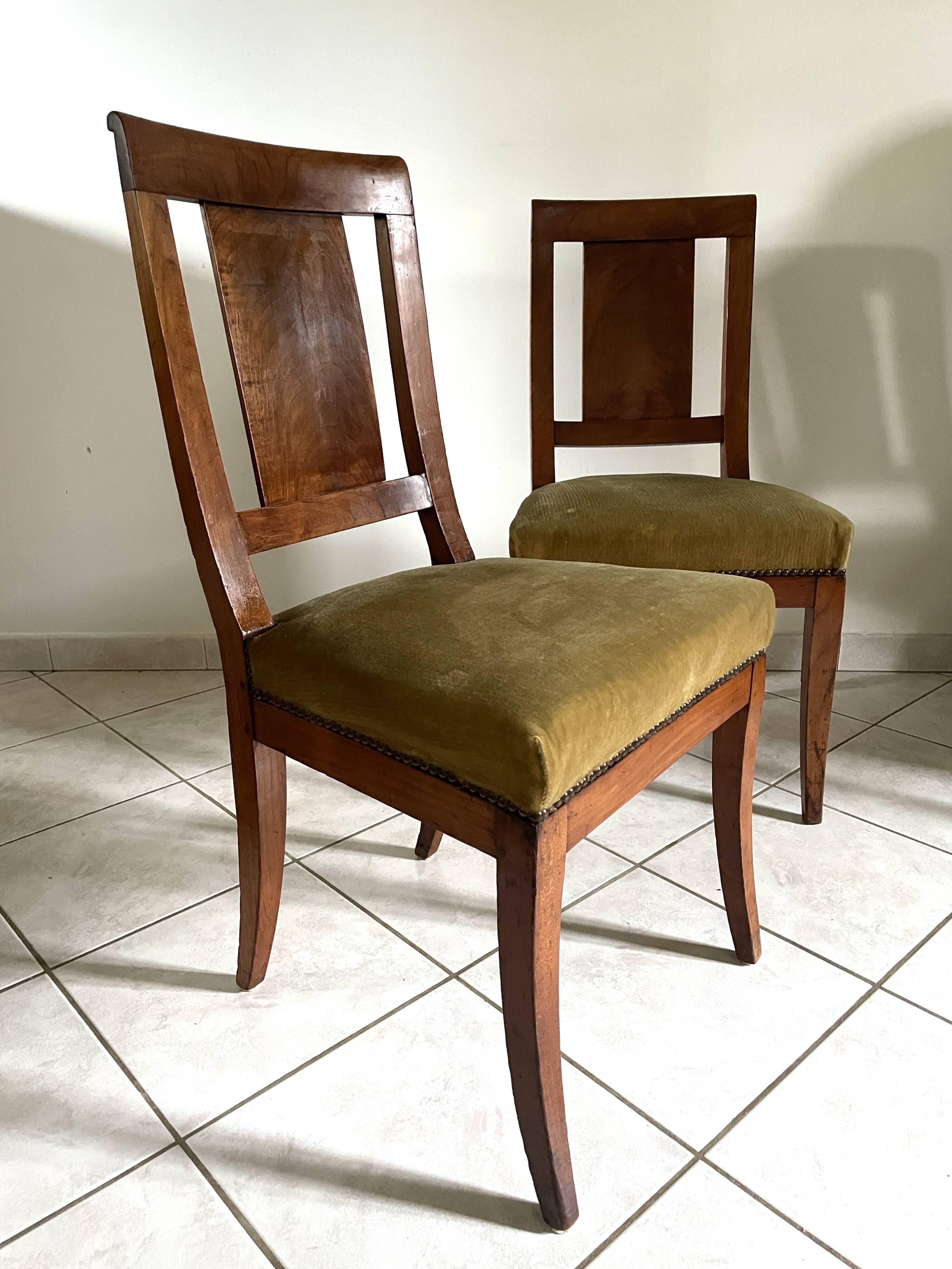 Pair of wooden chairs in green corduroy velvet in Directoire style.