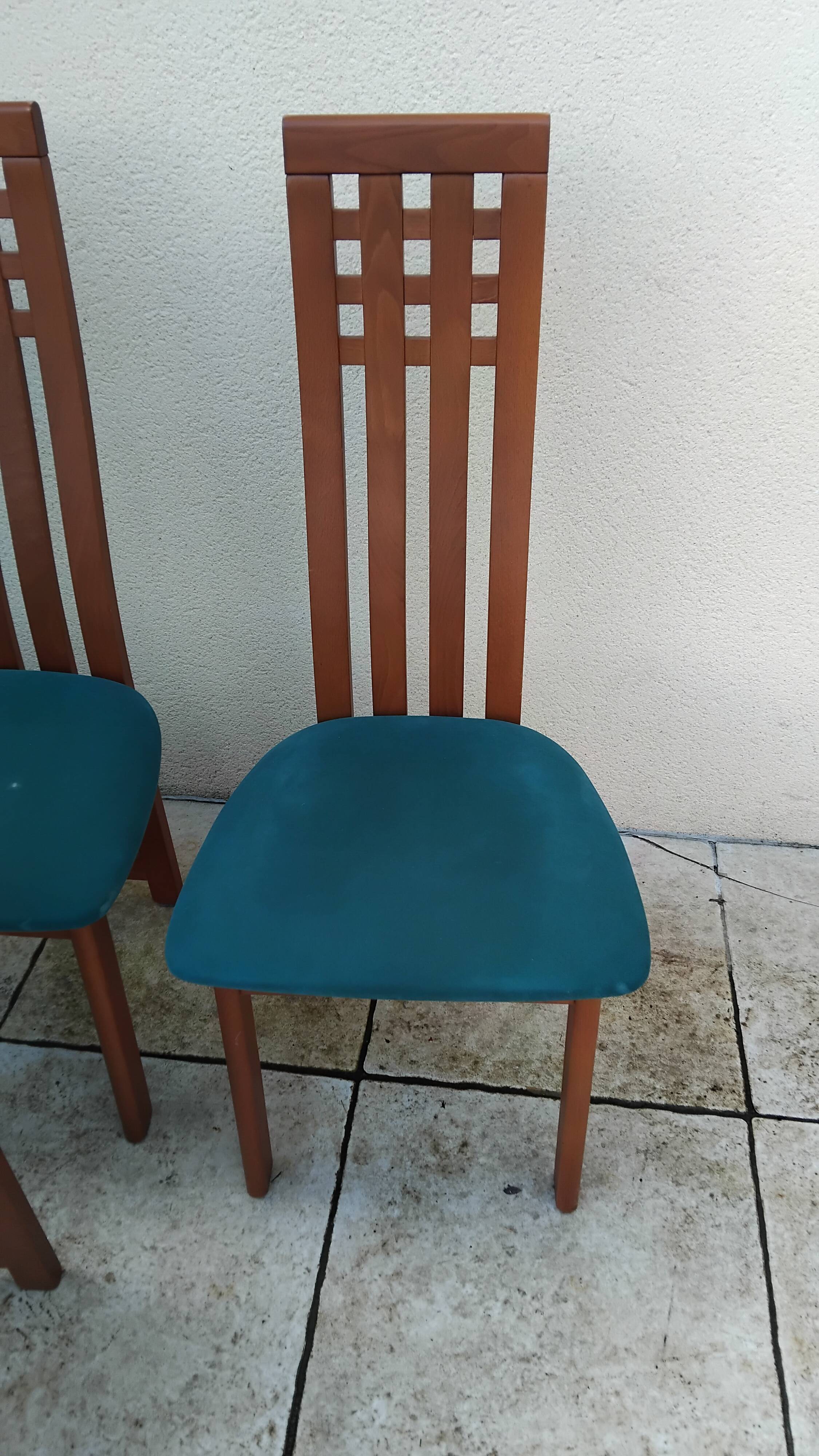 6 vintage designer chairs from the year 2000.