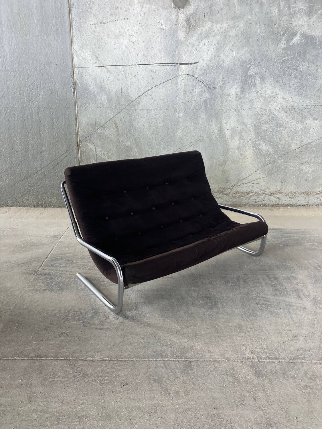 Vintage 2-seater sofa from the 1970s