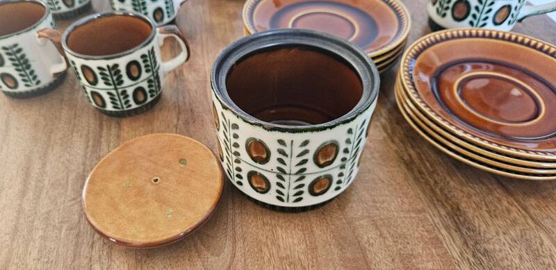 Boch La Louvière coffee service series Noix – 18 pieces – 8 people