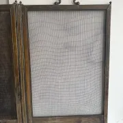 Antique brass and iron mesh spark guard with 4 panels – Early 20th century