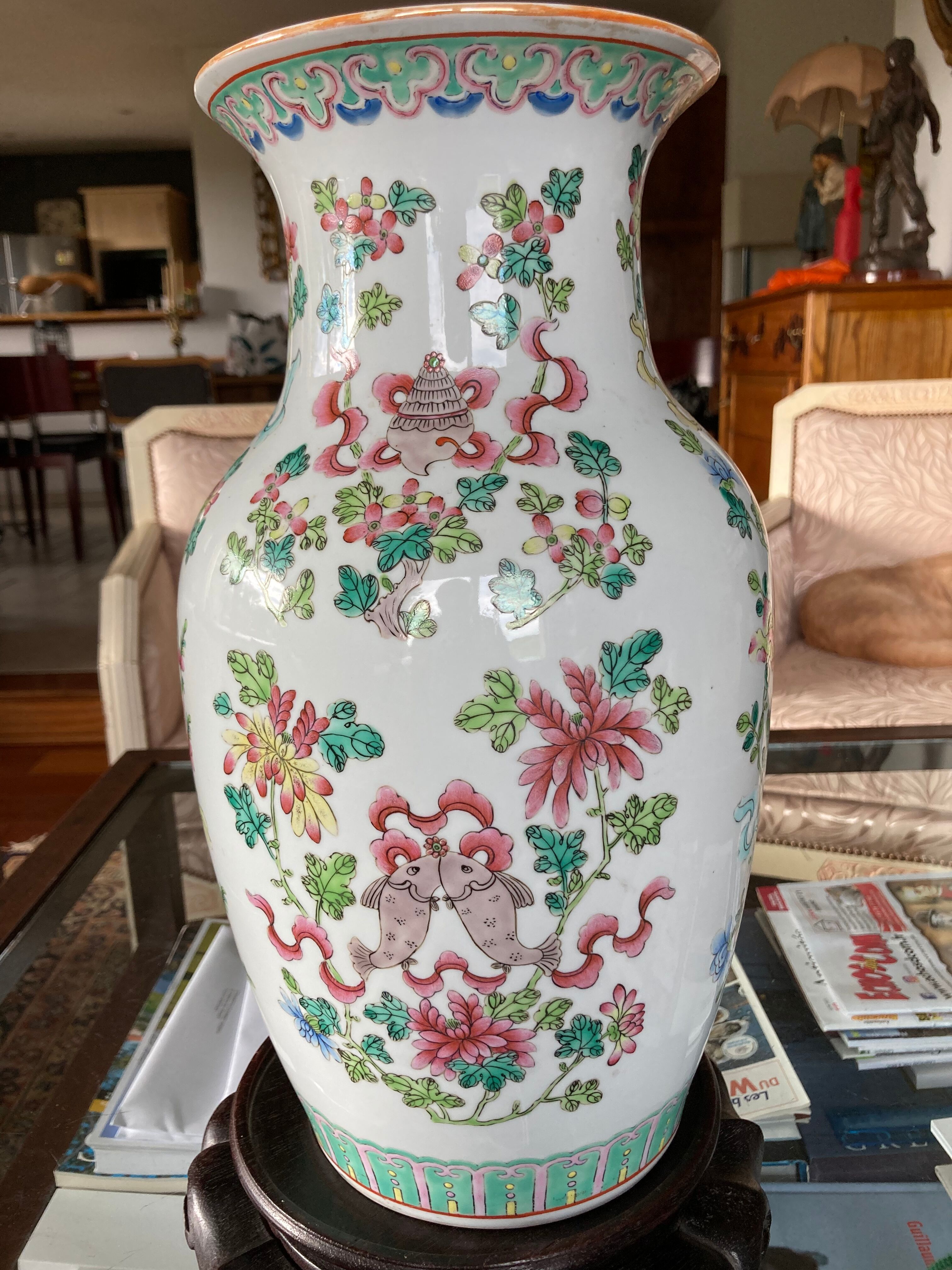 Chinese vase on wooden base