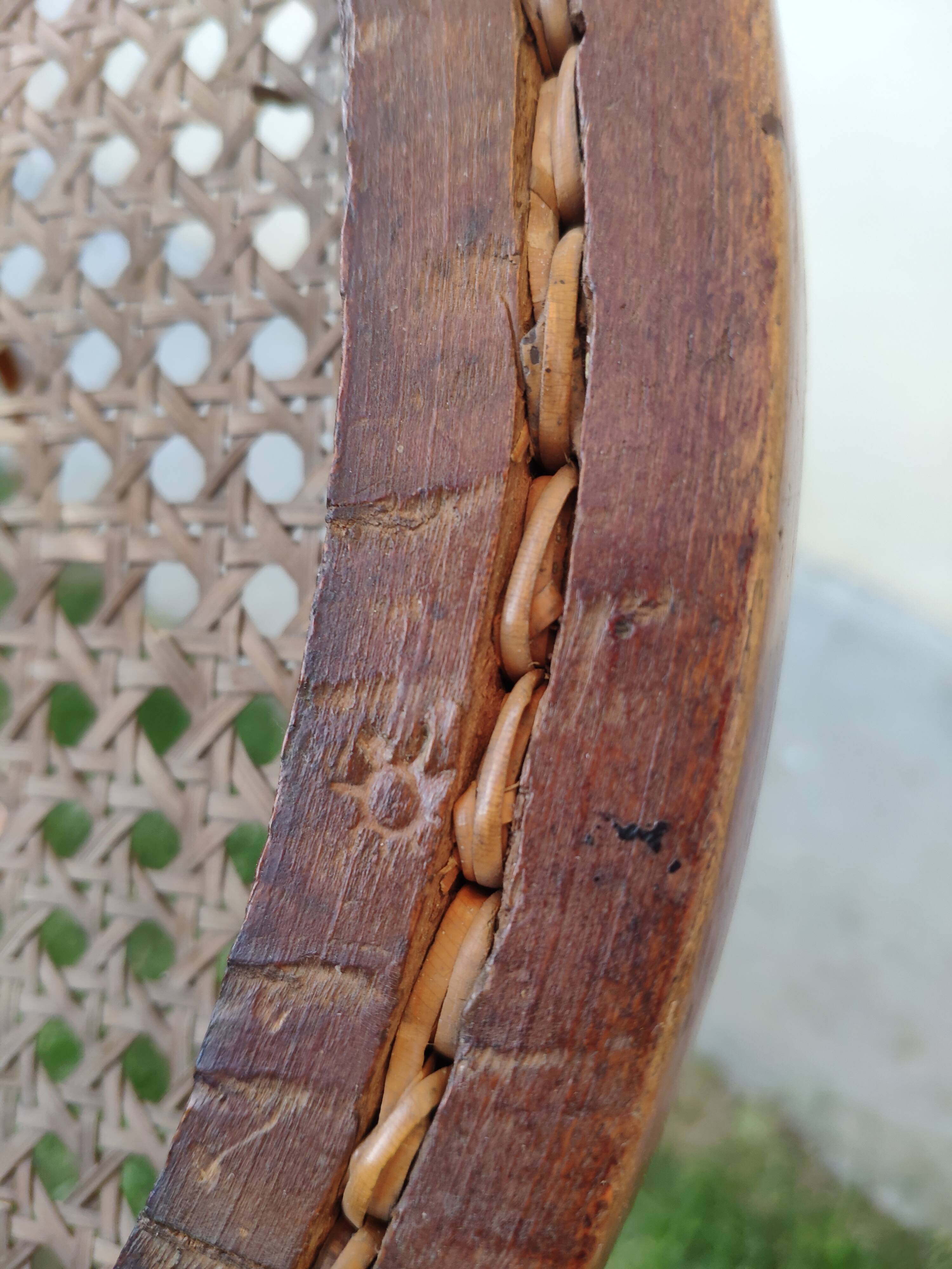 Pair of chairs Thonet n.  14 from 1861-1865, marked with a 1A label and a sun print