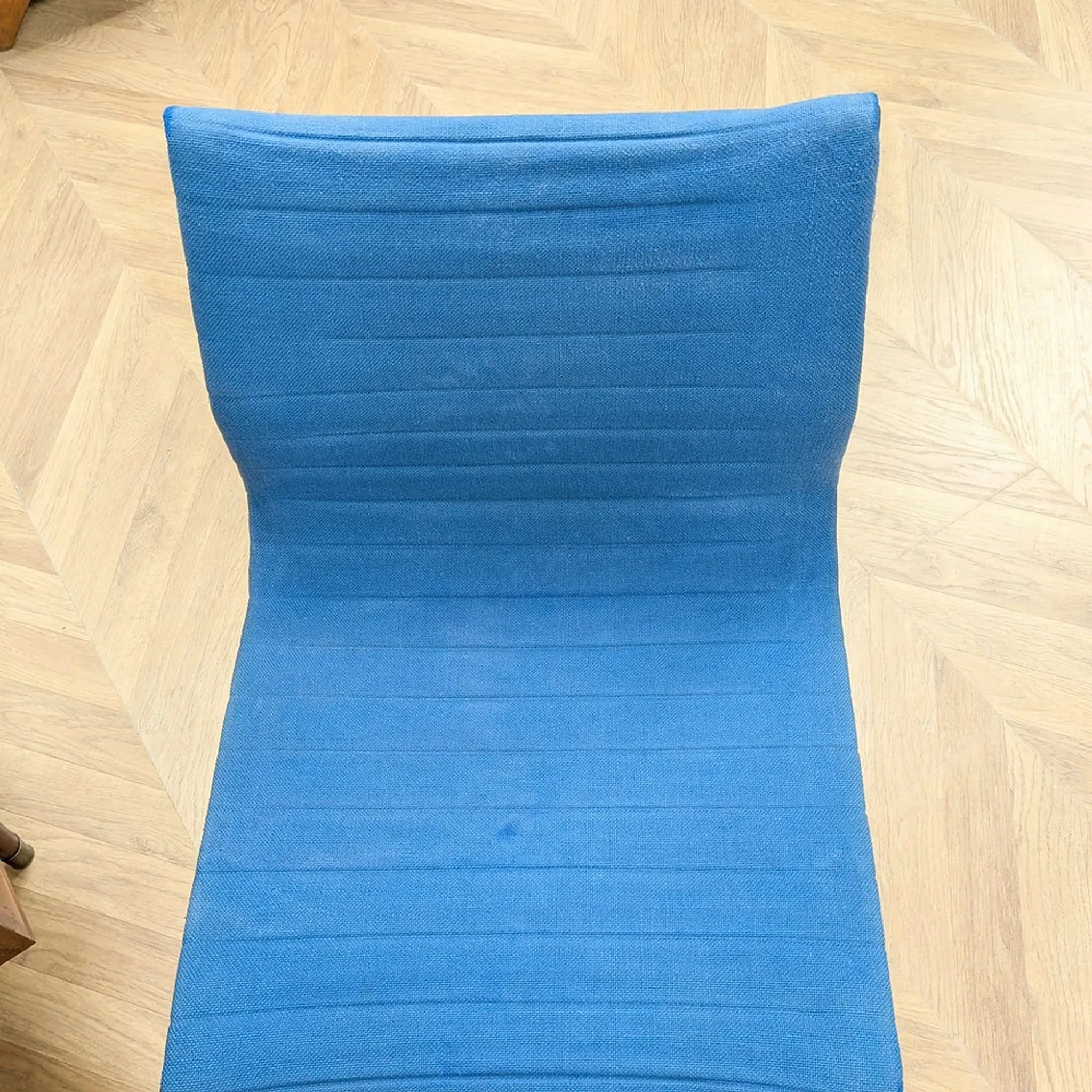 Eames office chair for Vitra, aluminium and blue fabric