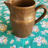 Digoin pitcher in sandstone