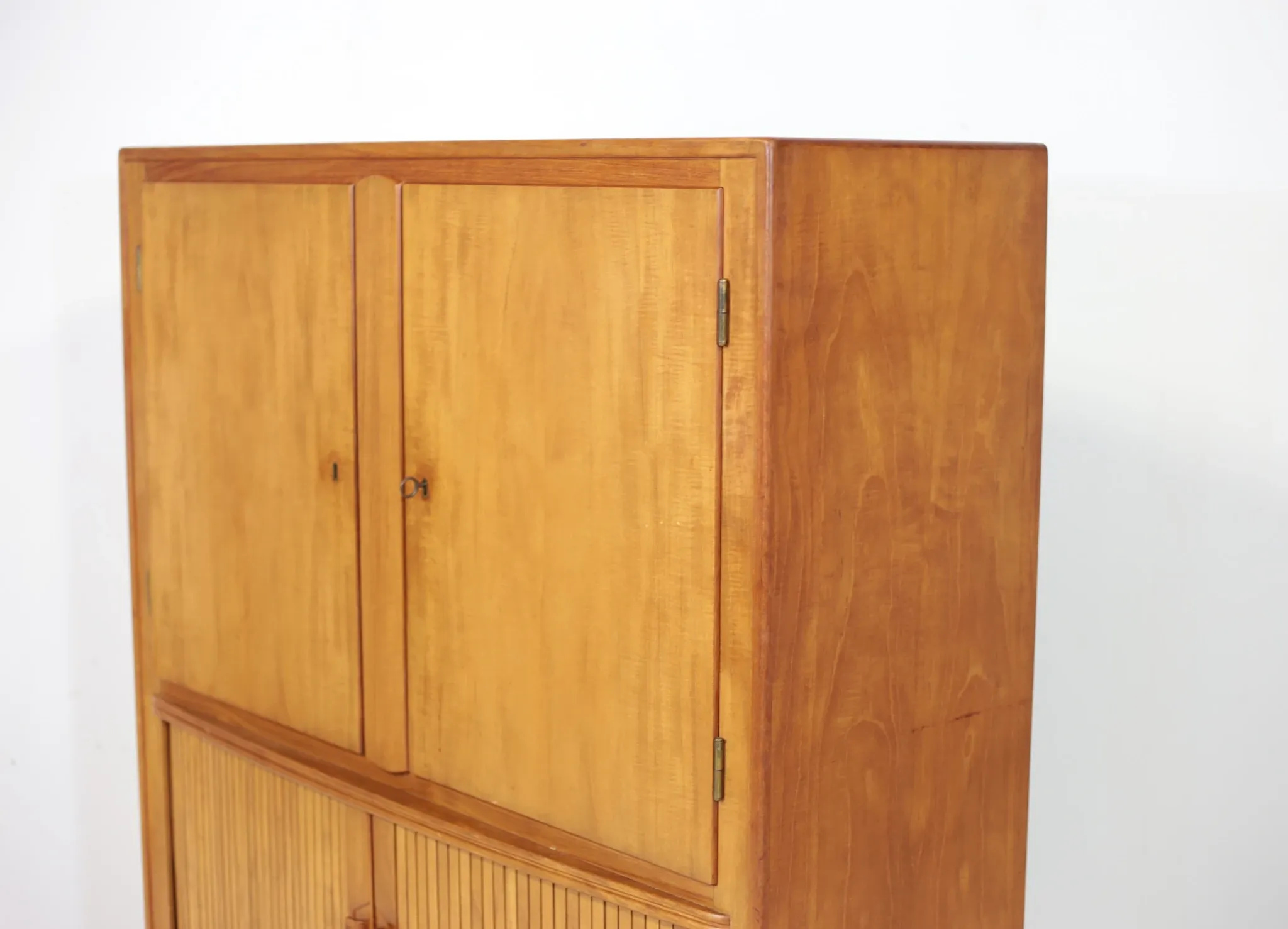 Buffet haut danois en Noyer