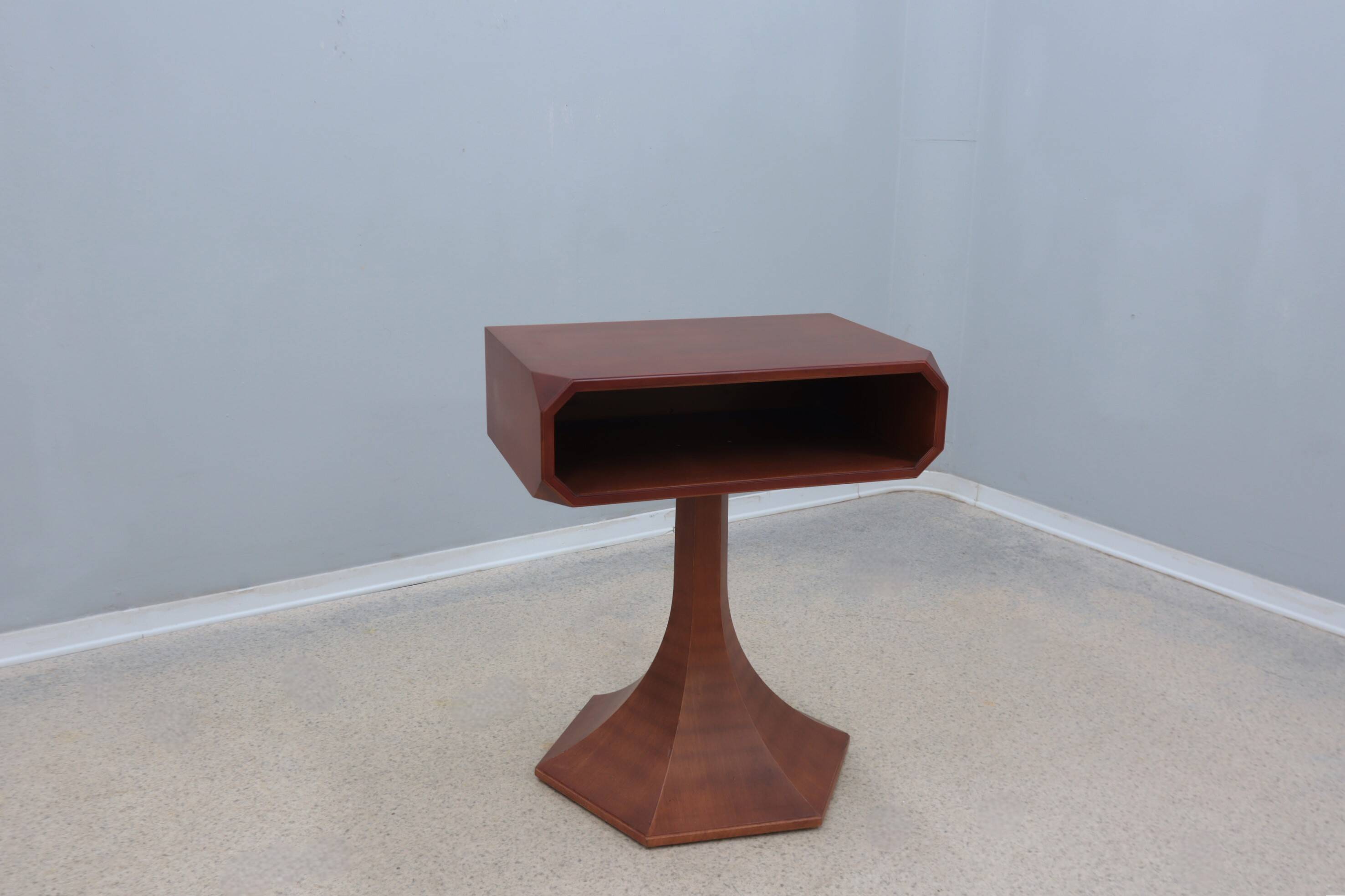 Table d'appoint / console tournante Luigi Massoni Italie années 1960