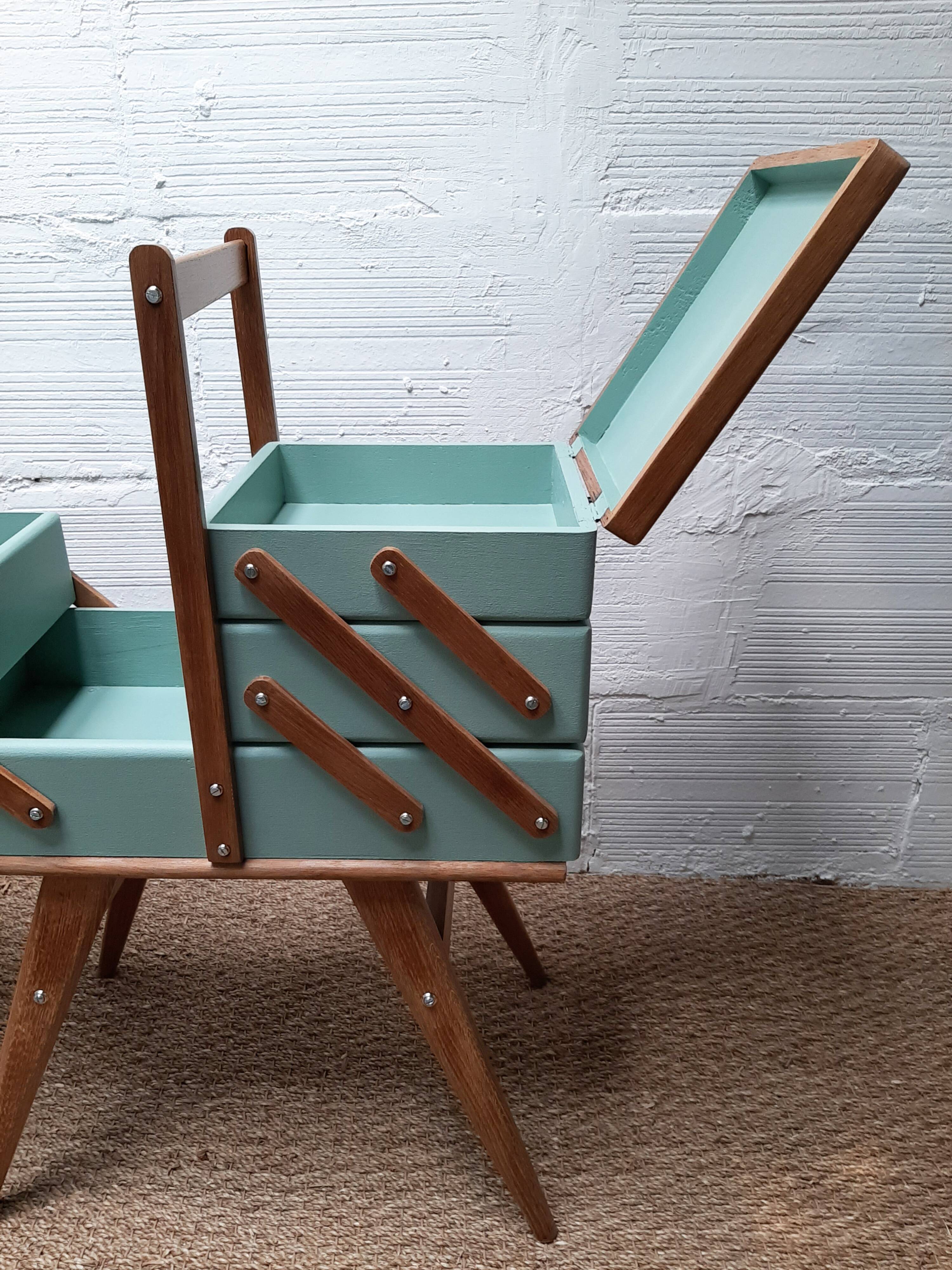 Sewing table years 50