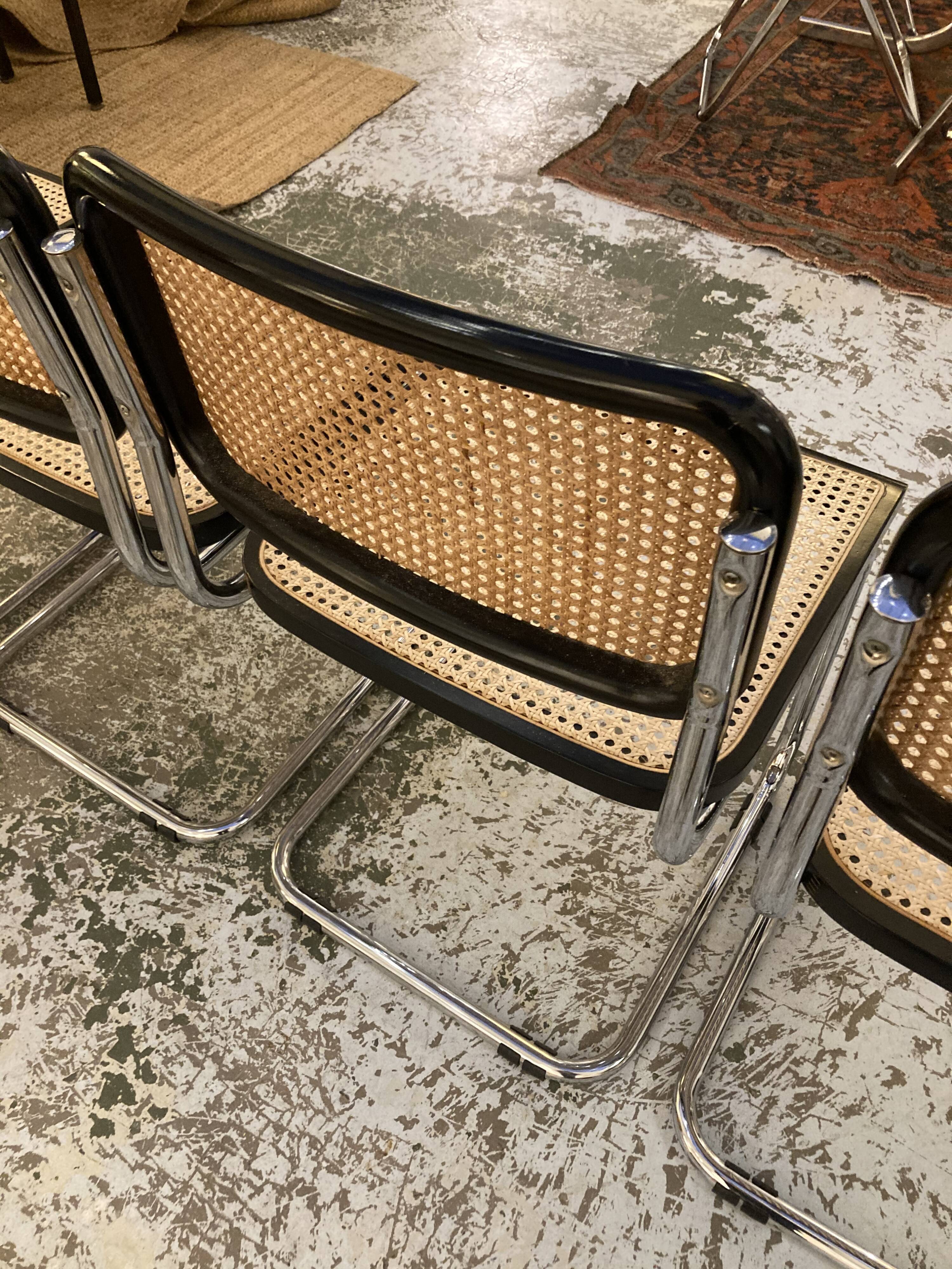 Series of 4 chairs B32 Cesca de Breuer