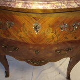 Comfortable curved Louis XVI style rosewood marquetry