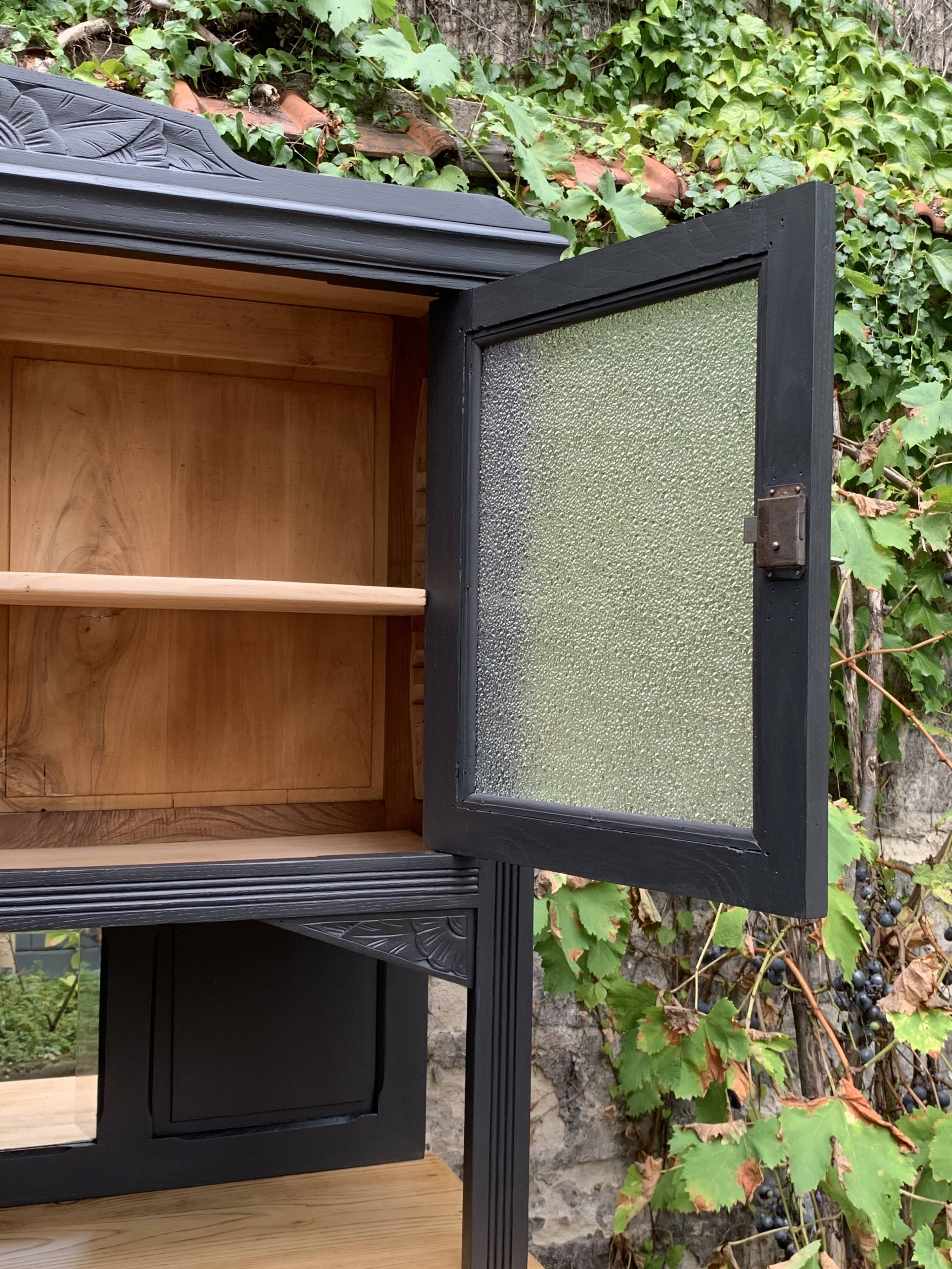 Parisian art deco buffet in solid walnut 1930