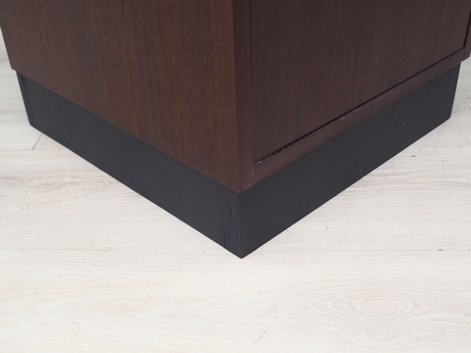 Armoire en acajou, design suédois, années 1960, fabriquée par Ulferts