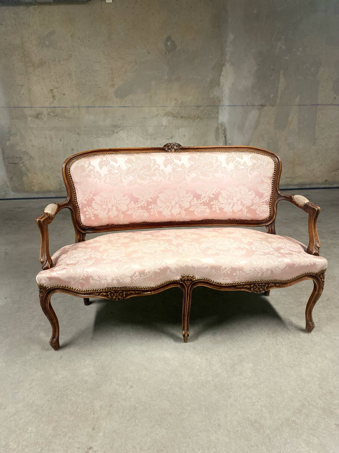 Louis XV bench