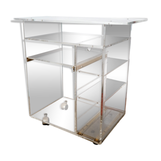 Plexiglas furniture of 'invisible de marais'