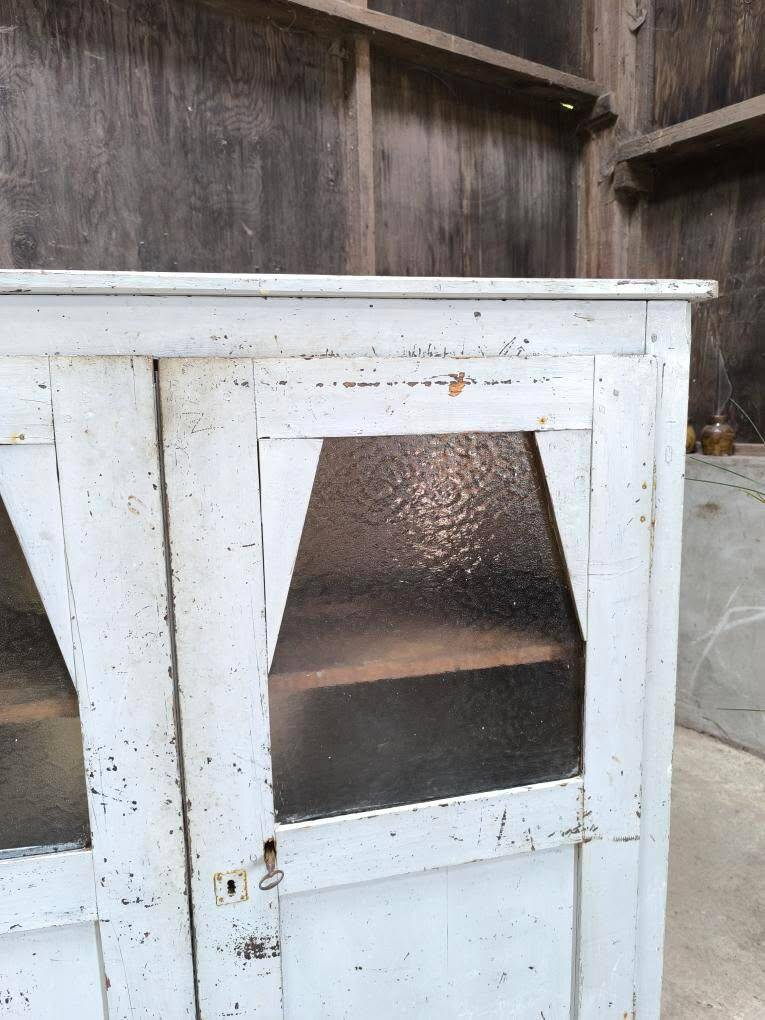 Workshop display cabinet