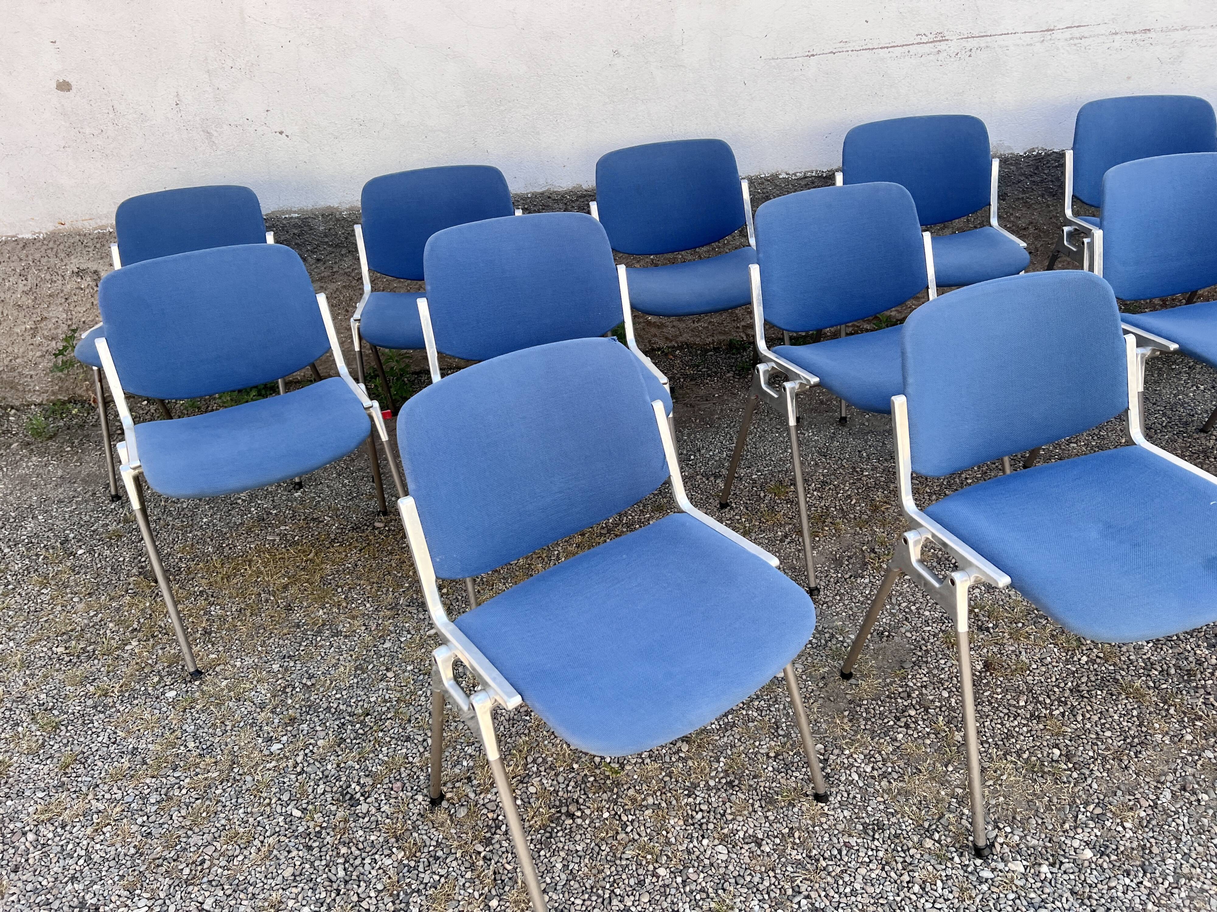 Série de 40 chaises de G. Piretti pour Castelli Anonima Castelli, Italie, années 1970