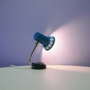 Lampe de table en métal turquoise Mathieu Mategot
