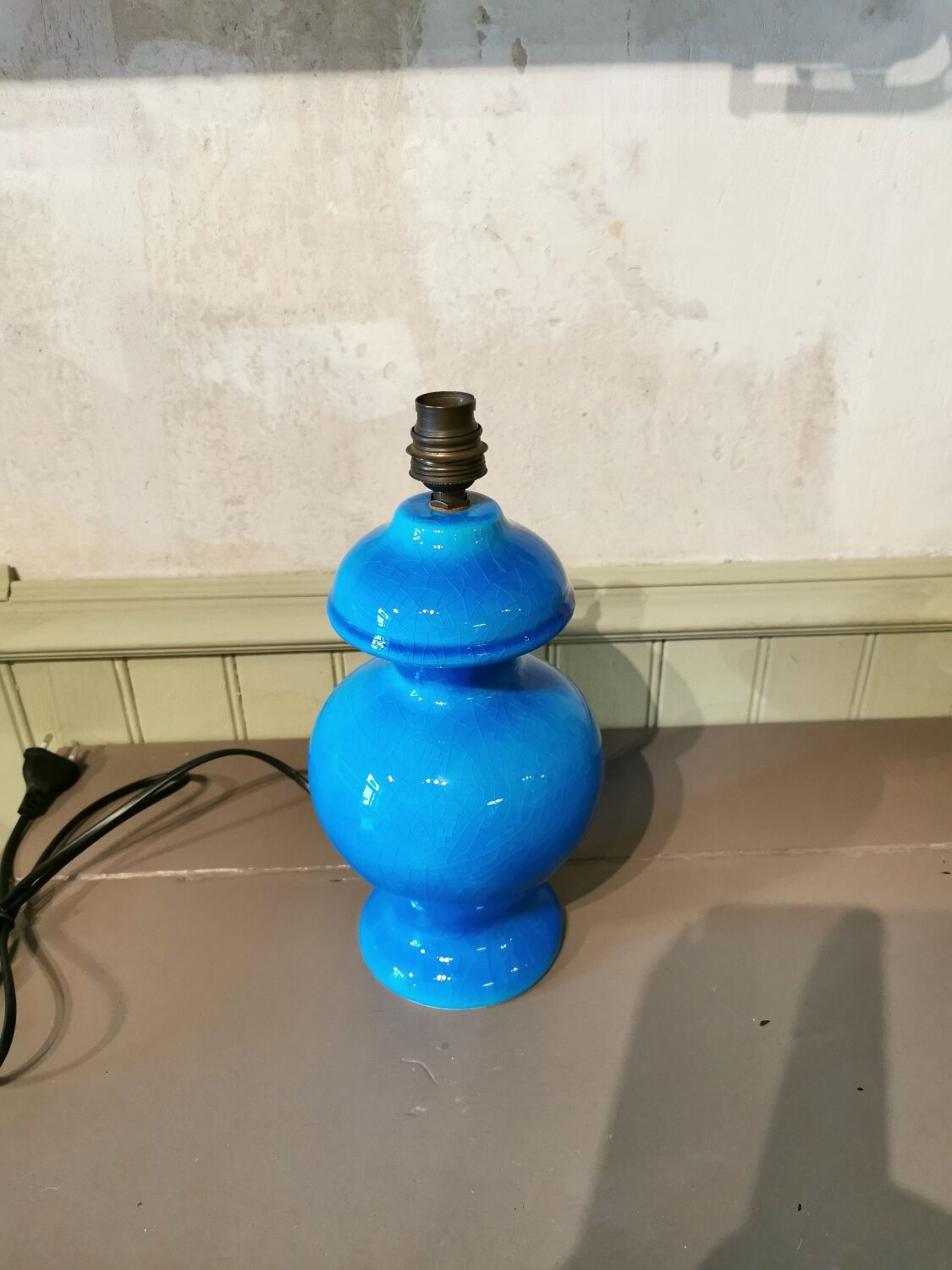 Cracked ceramic vintage lamp foot