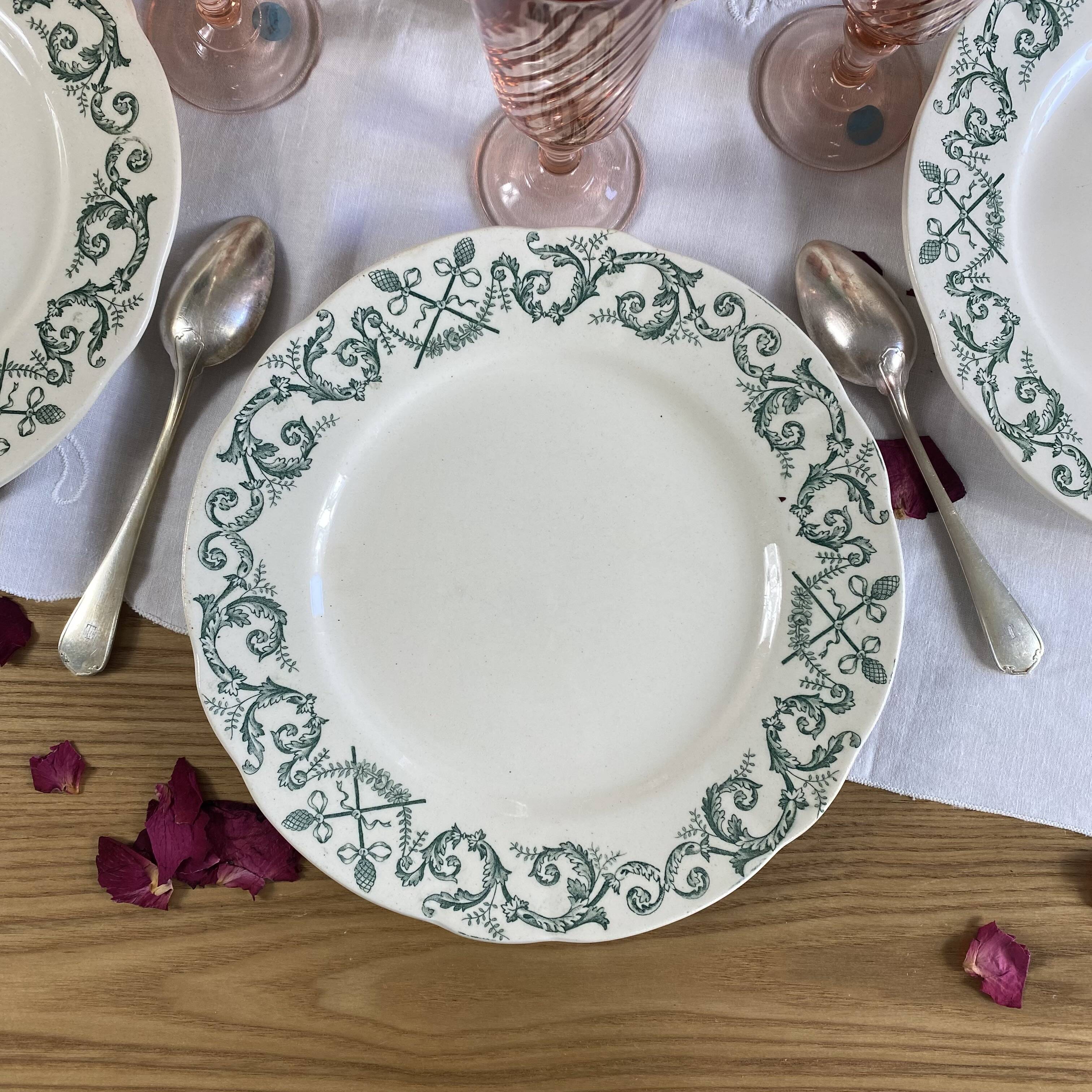 6 Longchamp ironstone dessert plates, Treviso pattern, green earthenware
