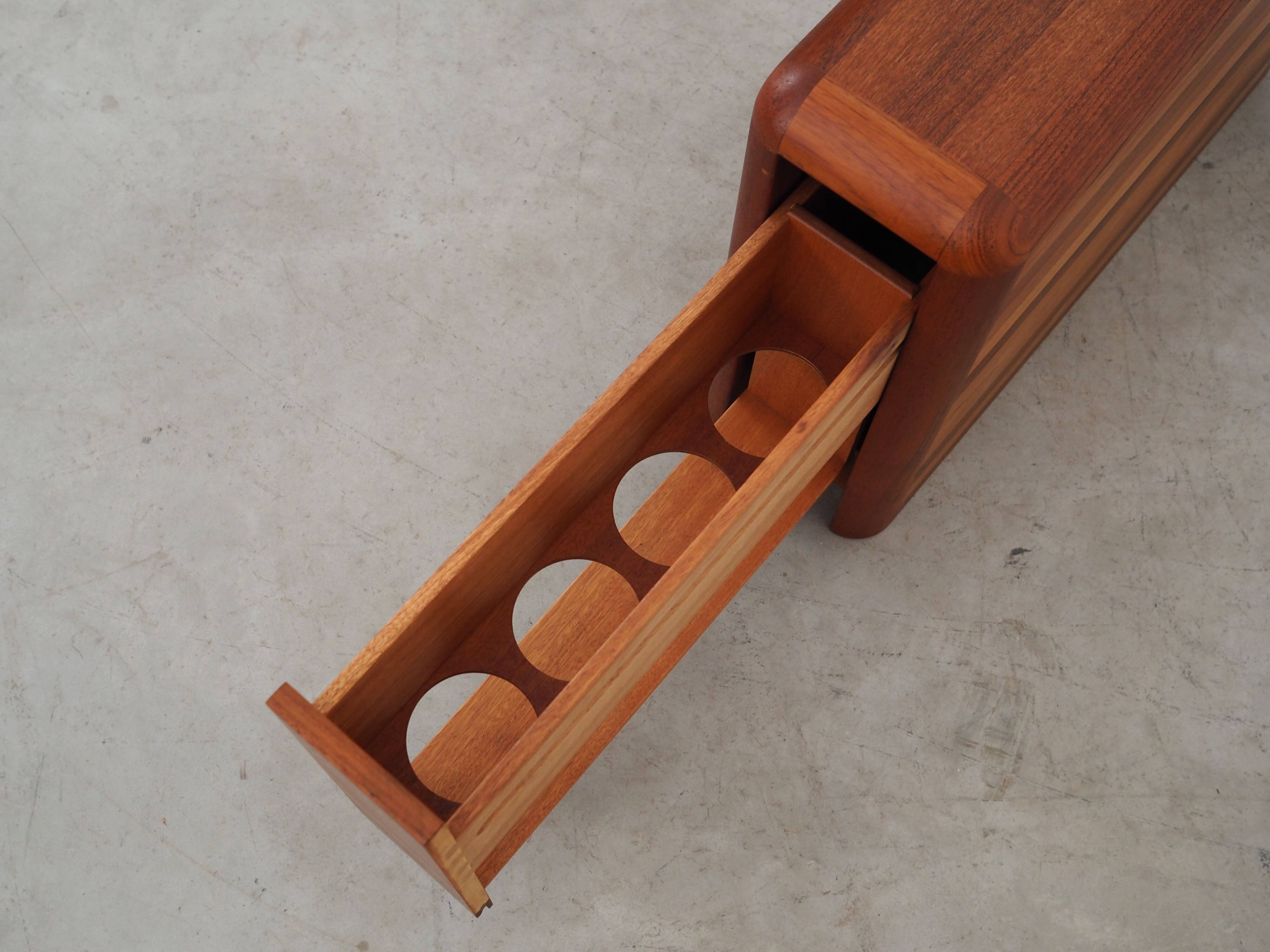 Bar en teck, design danois, années 1970, production : Danemark