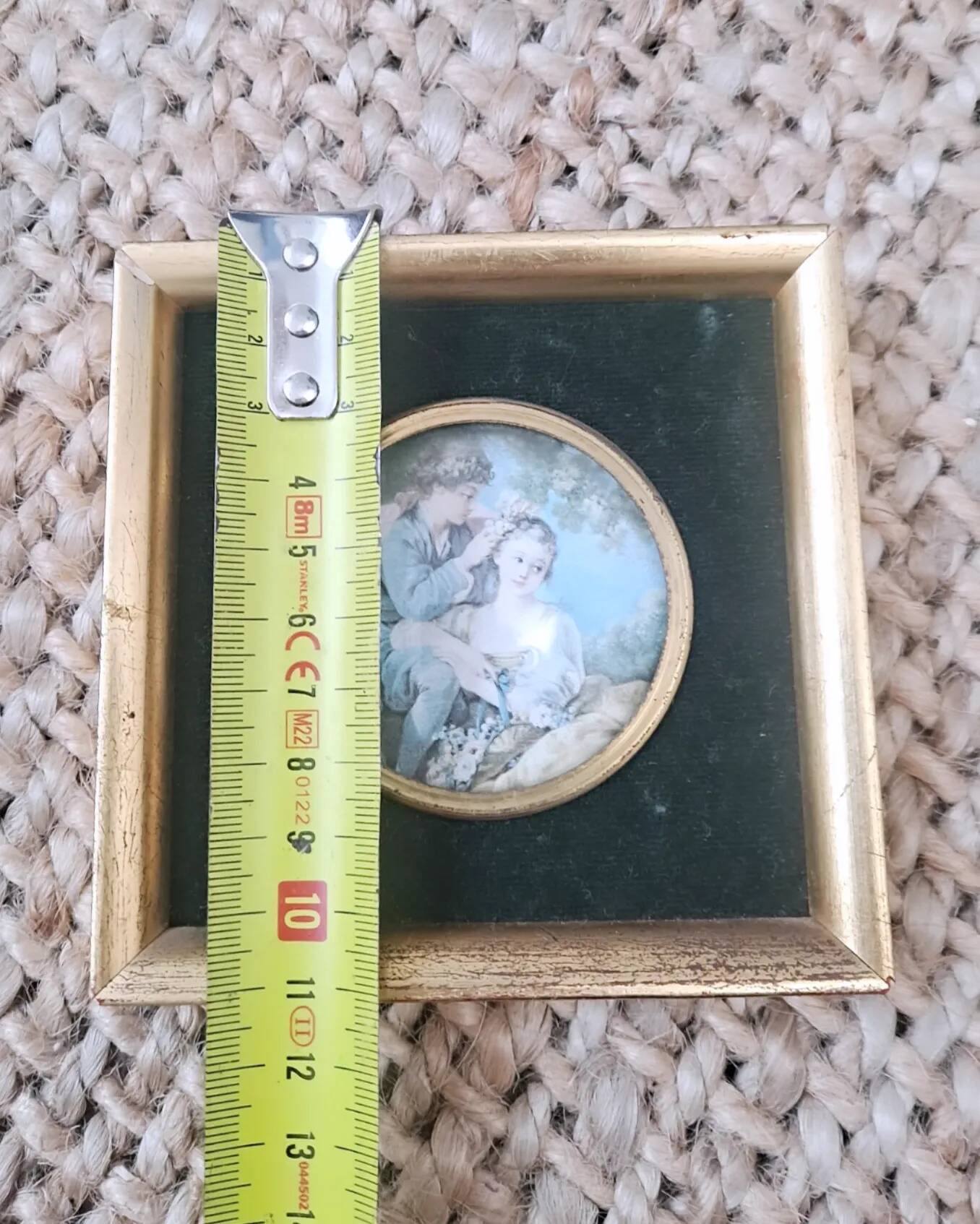 Miniature Romantic scene in gilded wood and velvet