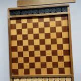 Old game of checkers and game of the goose