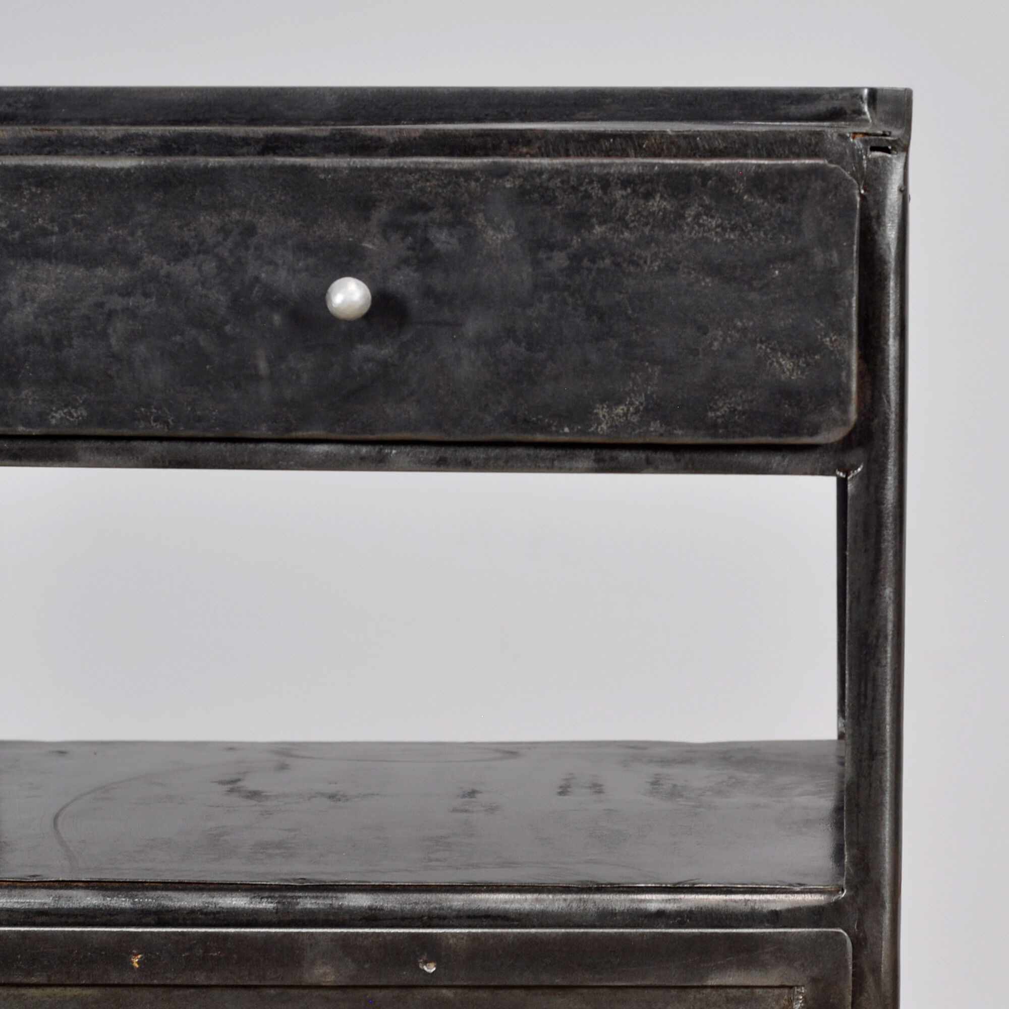 Table de chevet en fer, années 1910